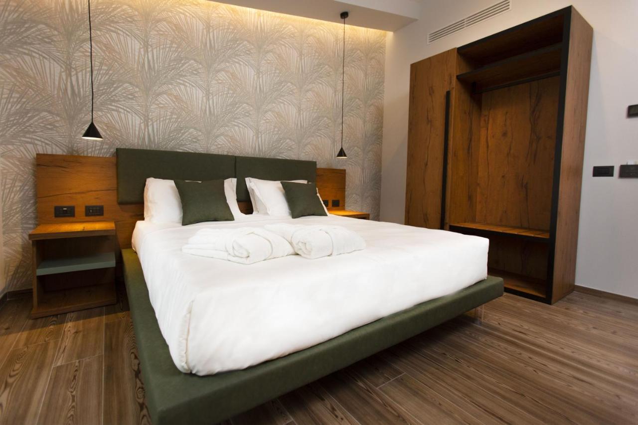 Donna VI Hotel Geraci Siculo ภายนอก รูปภาพ
