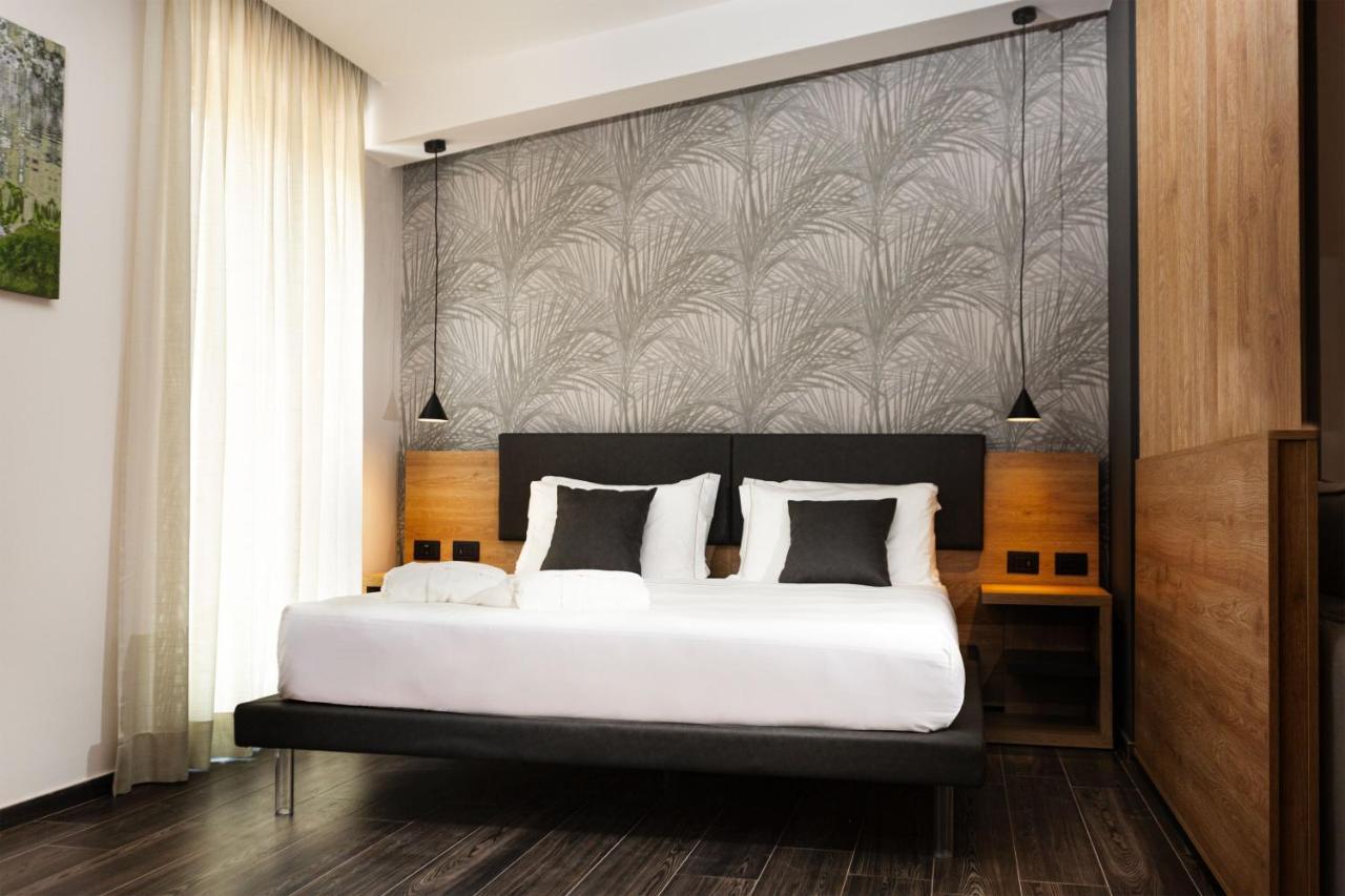 Donna VI Hotel Geraci Siculo ภายนอก รูปภาพ