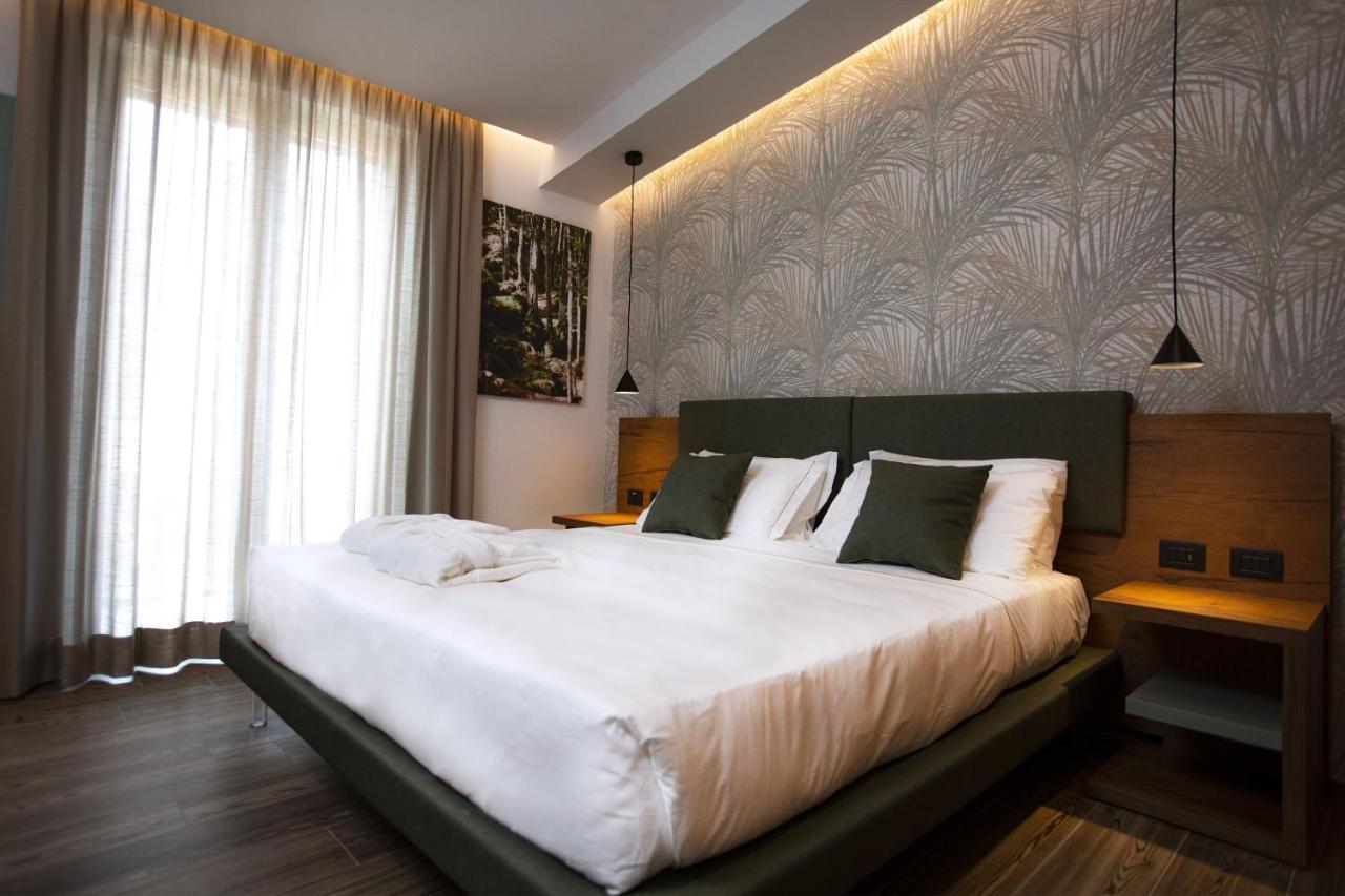 Donna VI Hotel Geraci Siculo ภายนอก รูปภาพ