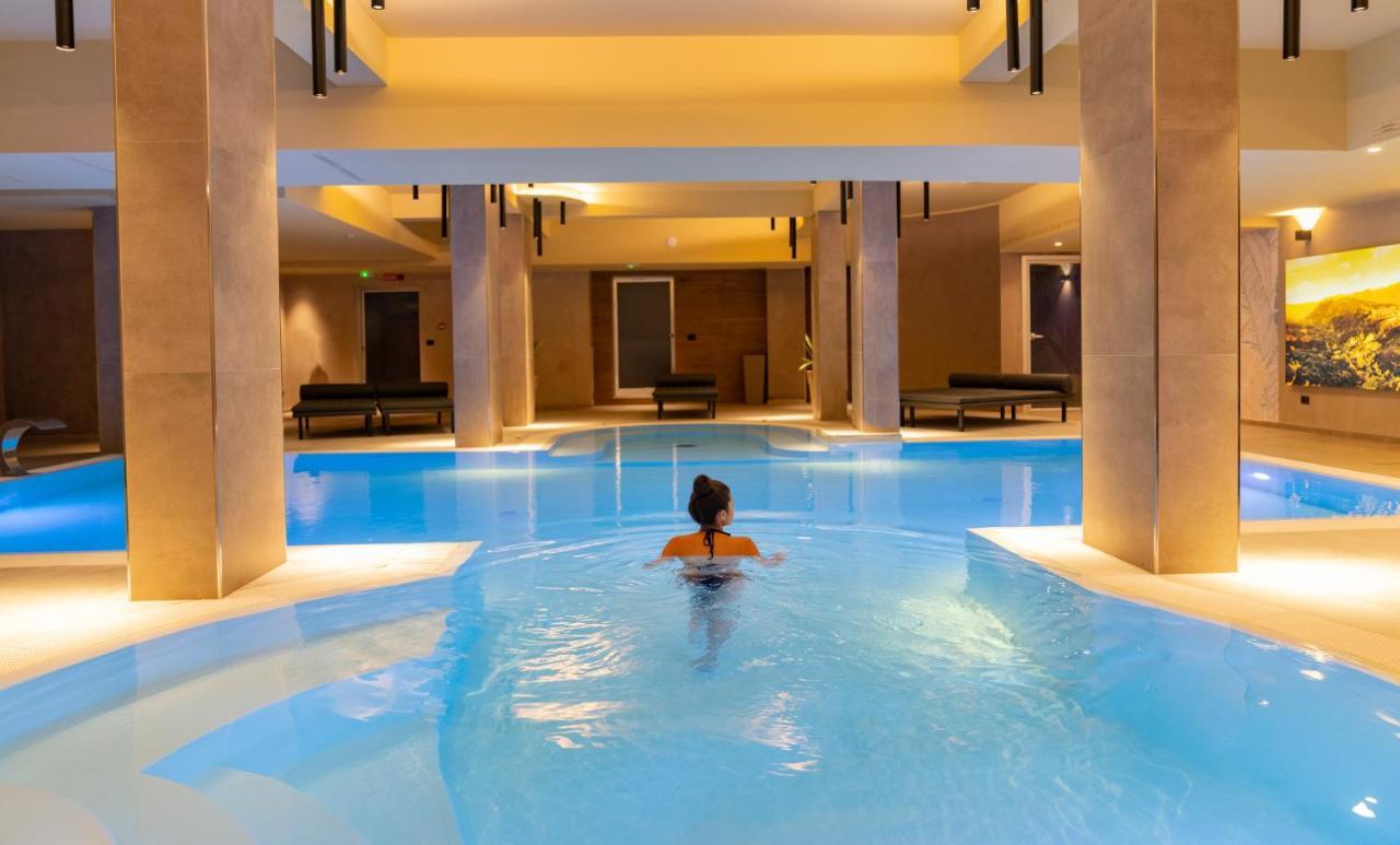 Donna VI Hotel Geraci Siculo ภายนอก รูปภาพ